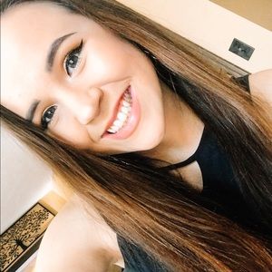 Meet your Posher, Kaylie grace